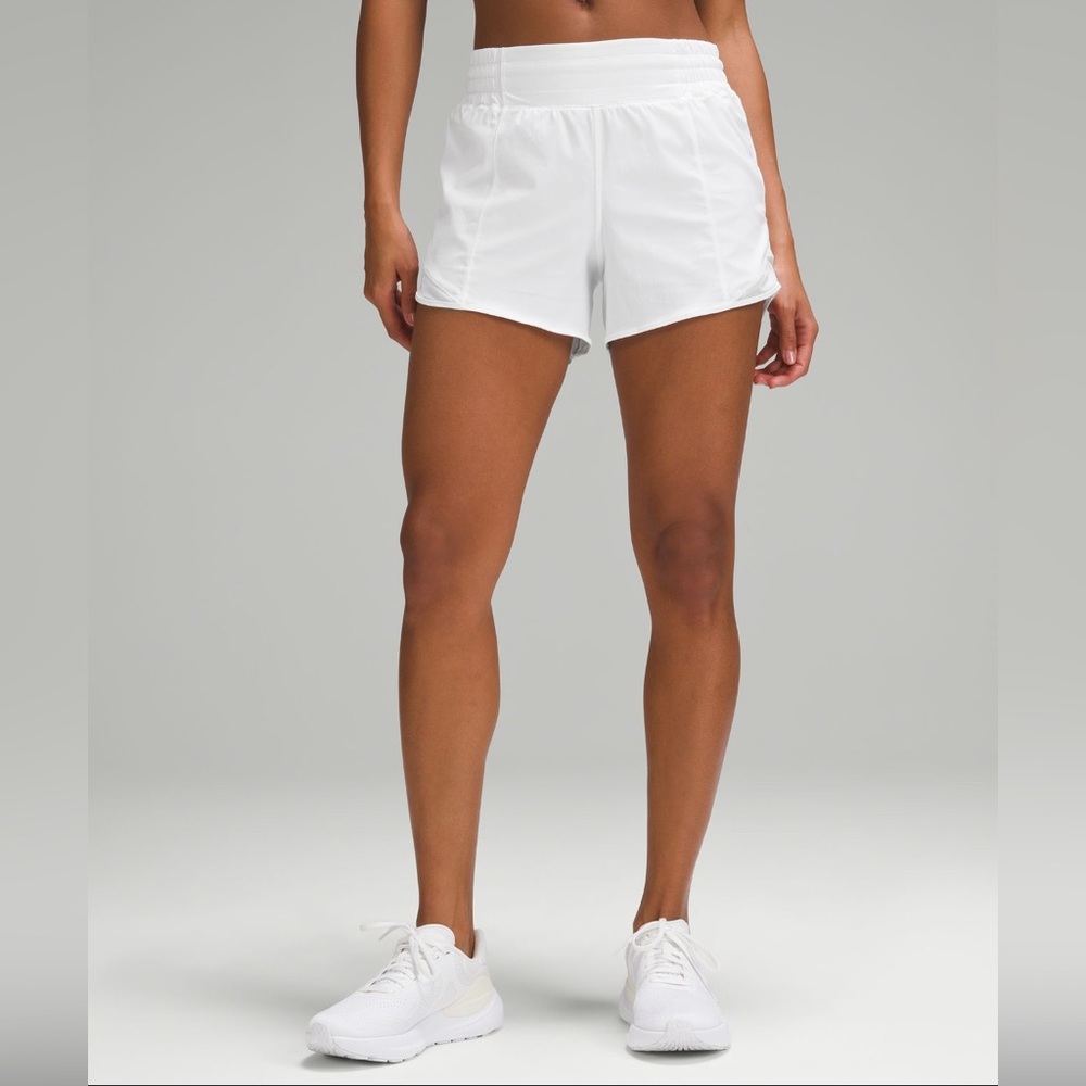Lululemon Hottie Hot lined 4” Short